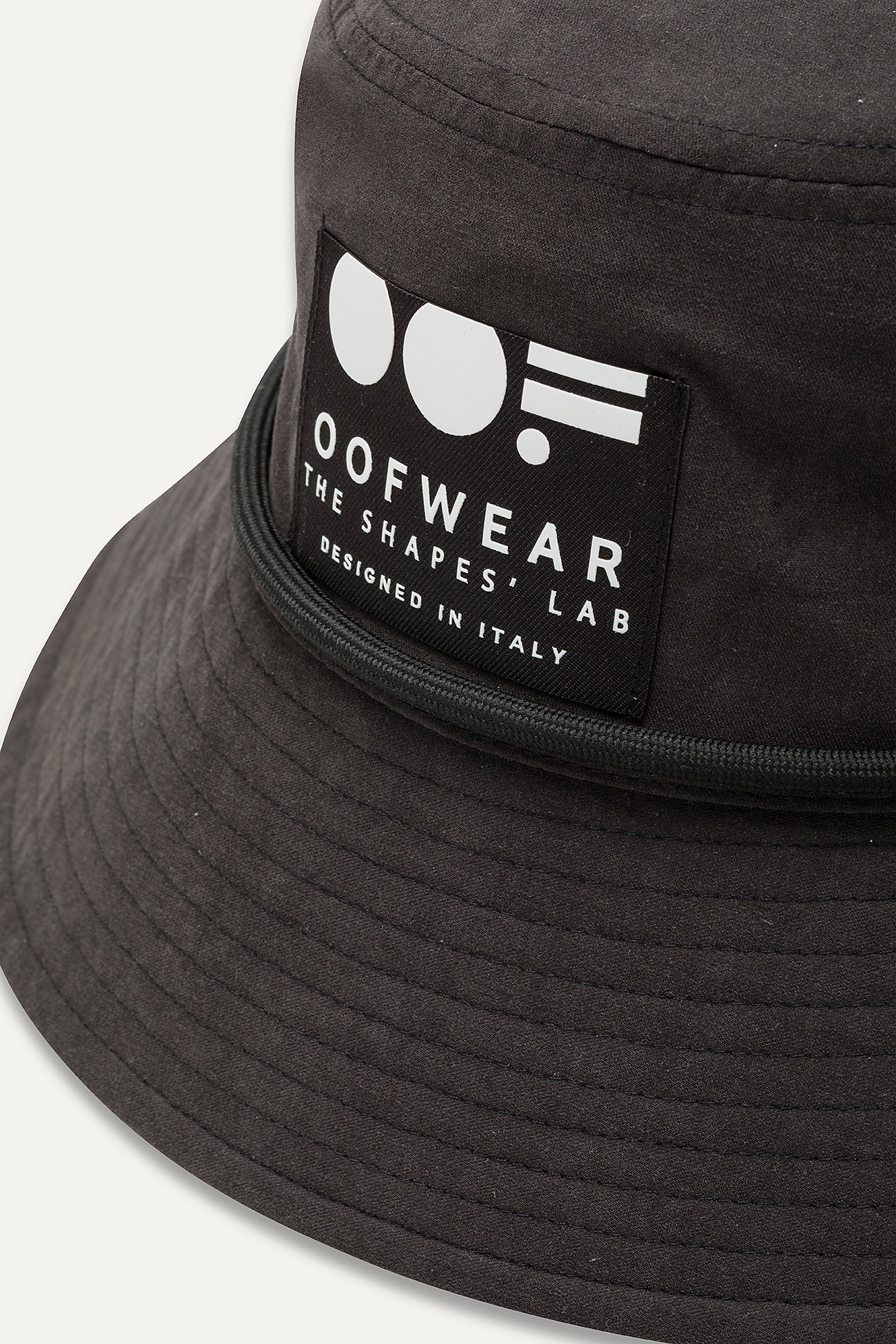 BUCKET HAT IN PEACHSKIN NYLON 2008 - BLACK - OOF WEAR