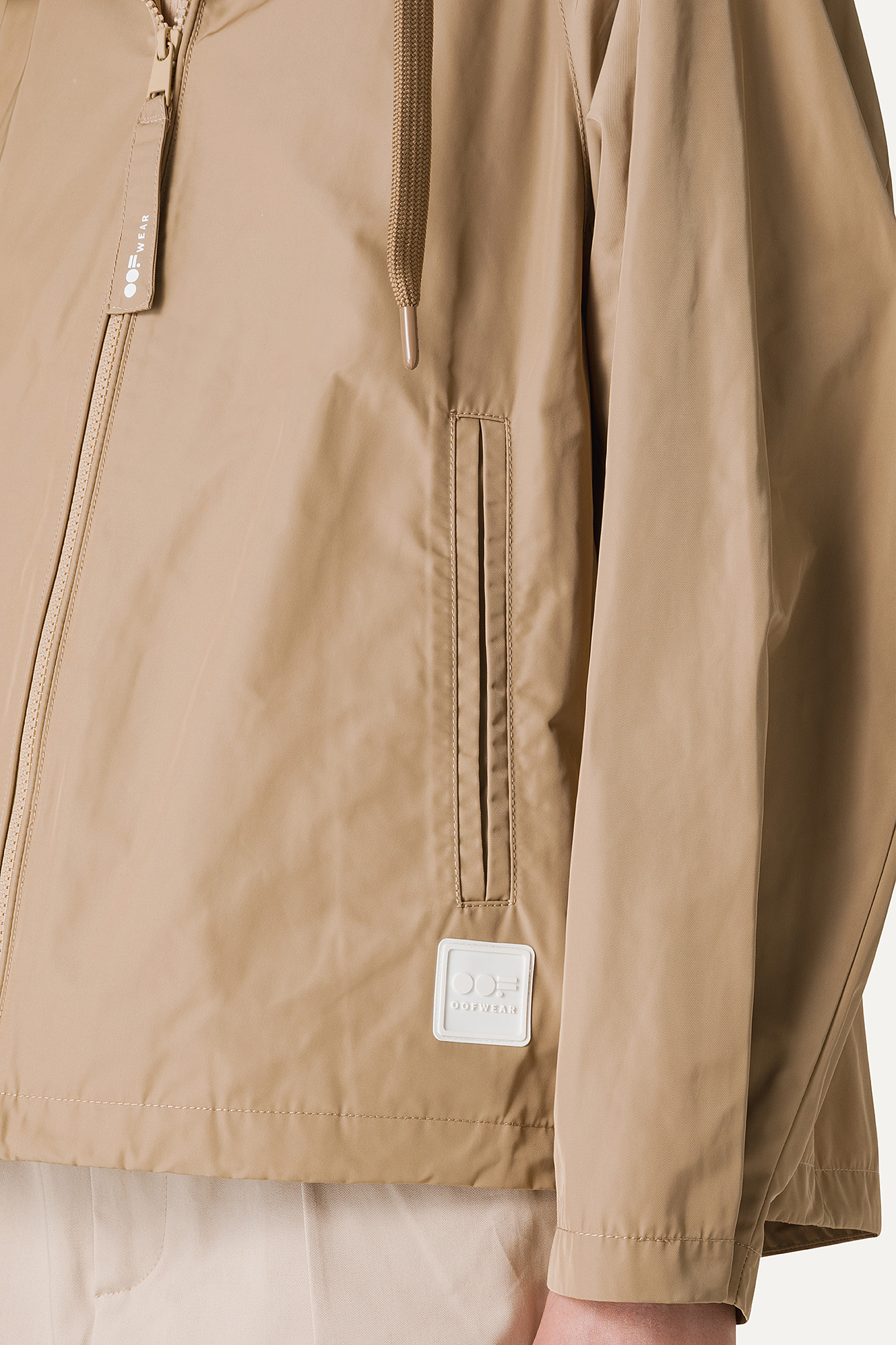 SHORT JACKET IN MEMORY NYLON WITH GATHERED BACK 9139 - BEIGE - OOF WEAR