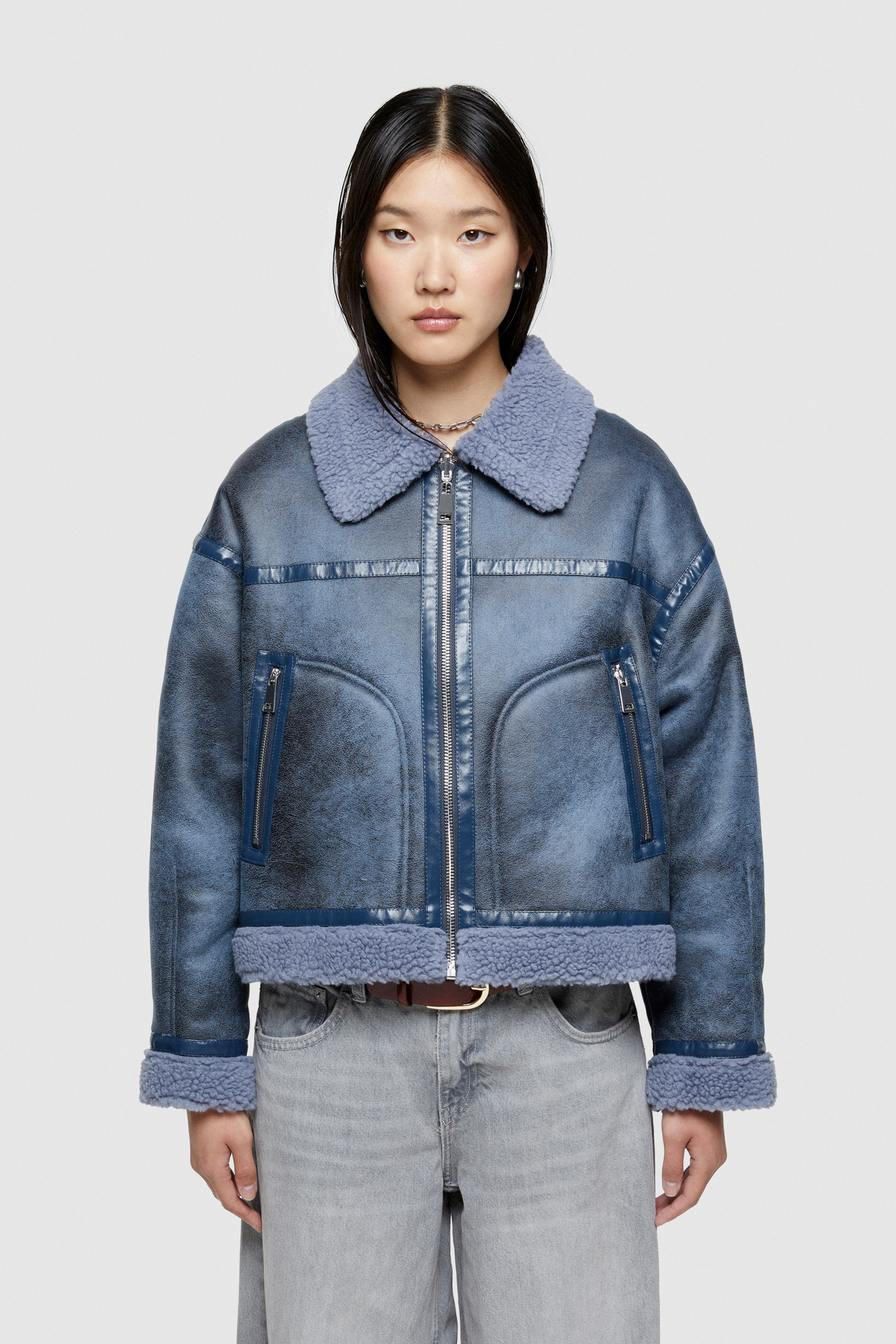 ECO-SHEEPSKIN REVERSIBLE SHORT JACKET 9262 - CERULEAN/SUGAR PAPER - OOF WEAR