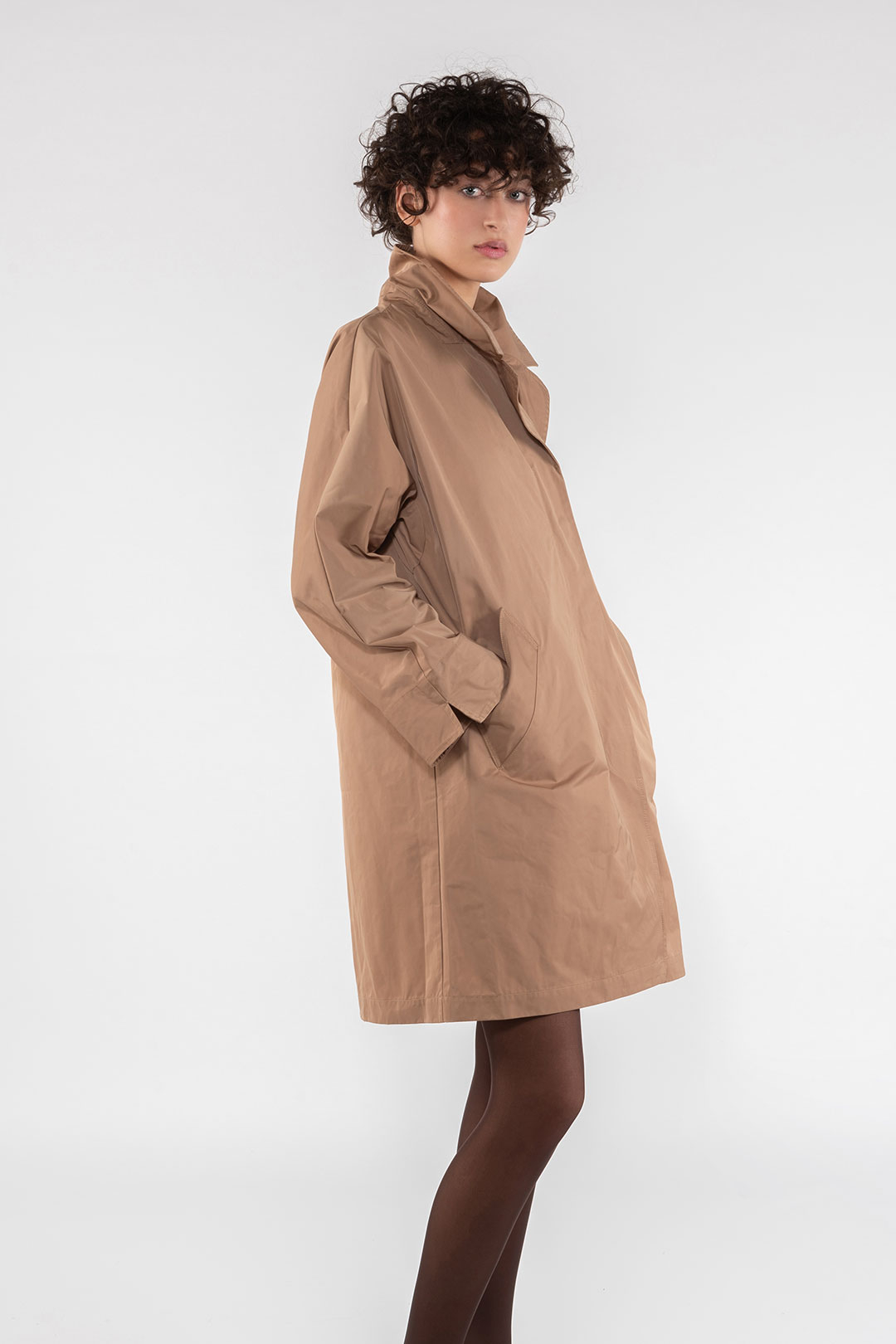 MEMORY NYLON TRENCH COAT 9138 - CAMEL - OOF WEAR