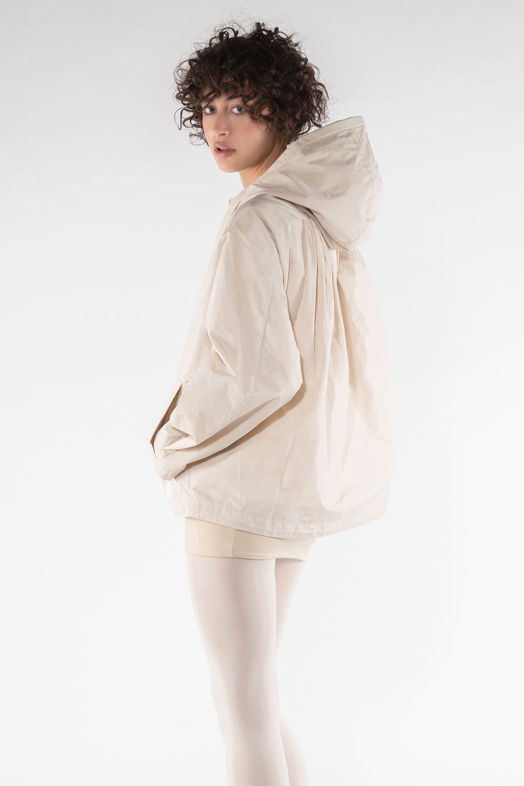 GIACCA CORTA 9139 IN NYLON MEMORY - PANNA - OOF WEAR