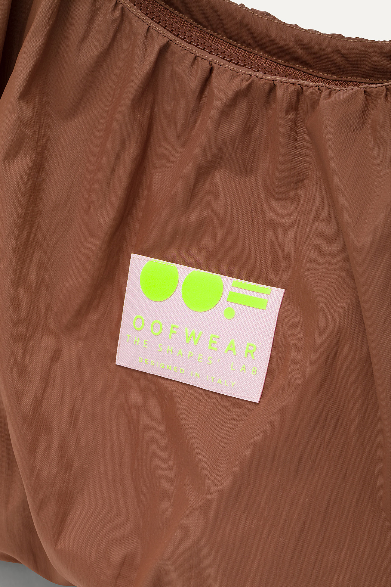 SHOULDER BAG IN CRINKLE NYLON WATER REPELLENT 3079 - CHOCOLATE - OOF WEAR